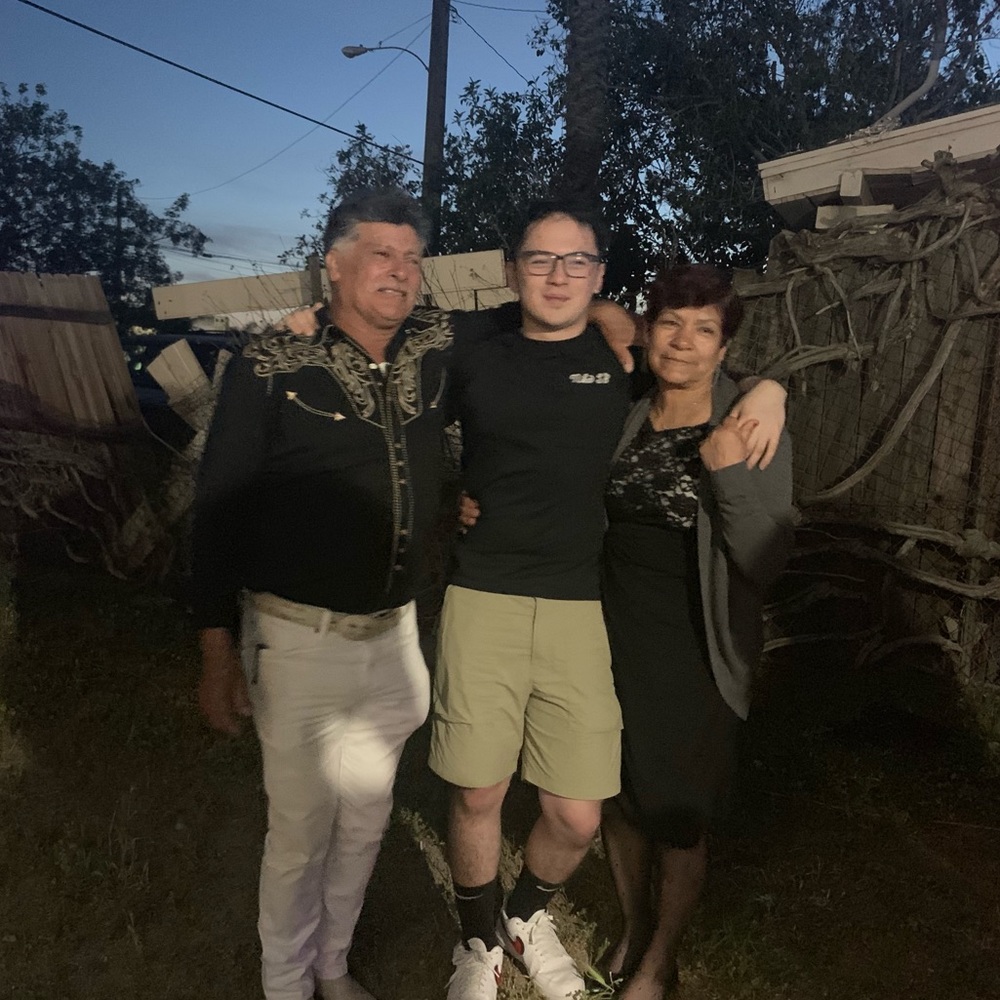 Meet your Posher, Karlos